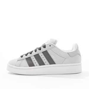 Adidas campus tennis shoe, great condition, run a size big